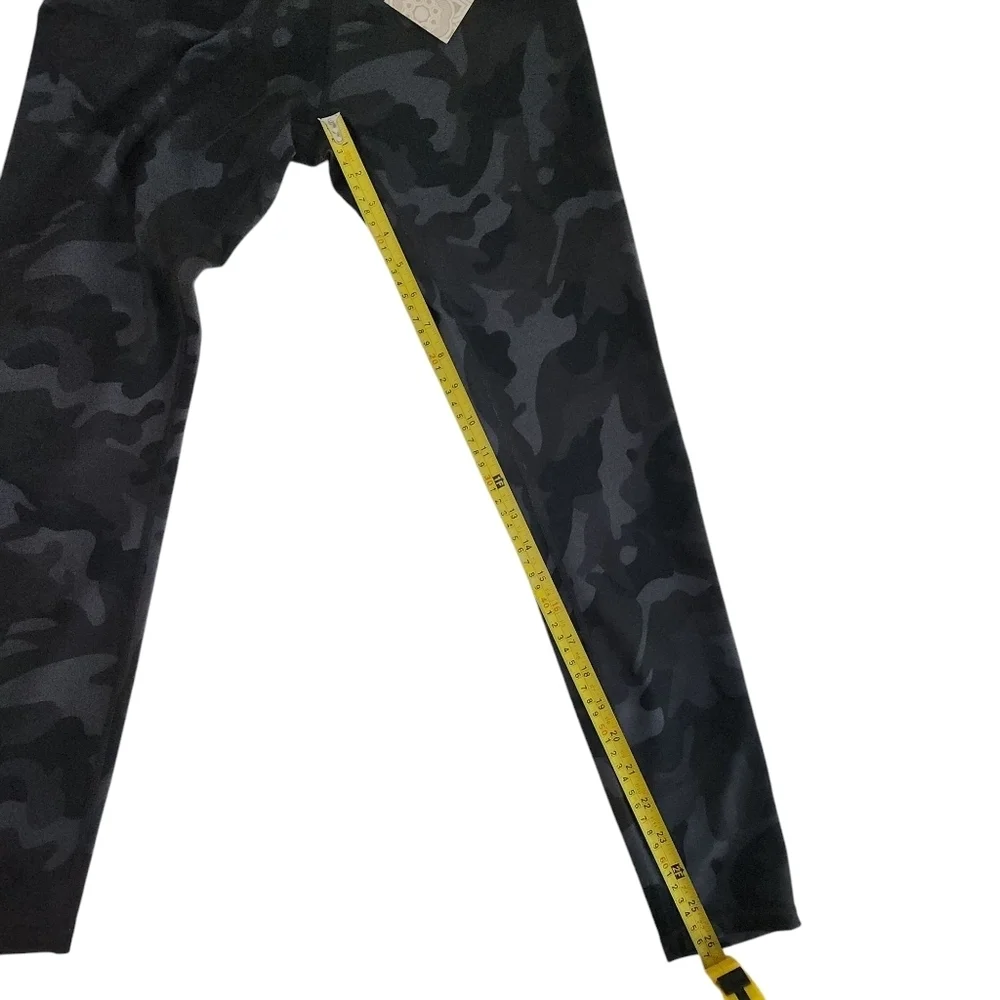 BALANCE COLLECTION Camo Print High-Waisted Leggings size m (NWT) - Picture 9 of 12